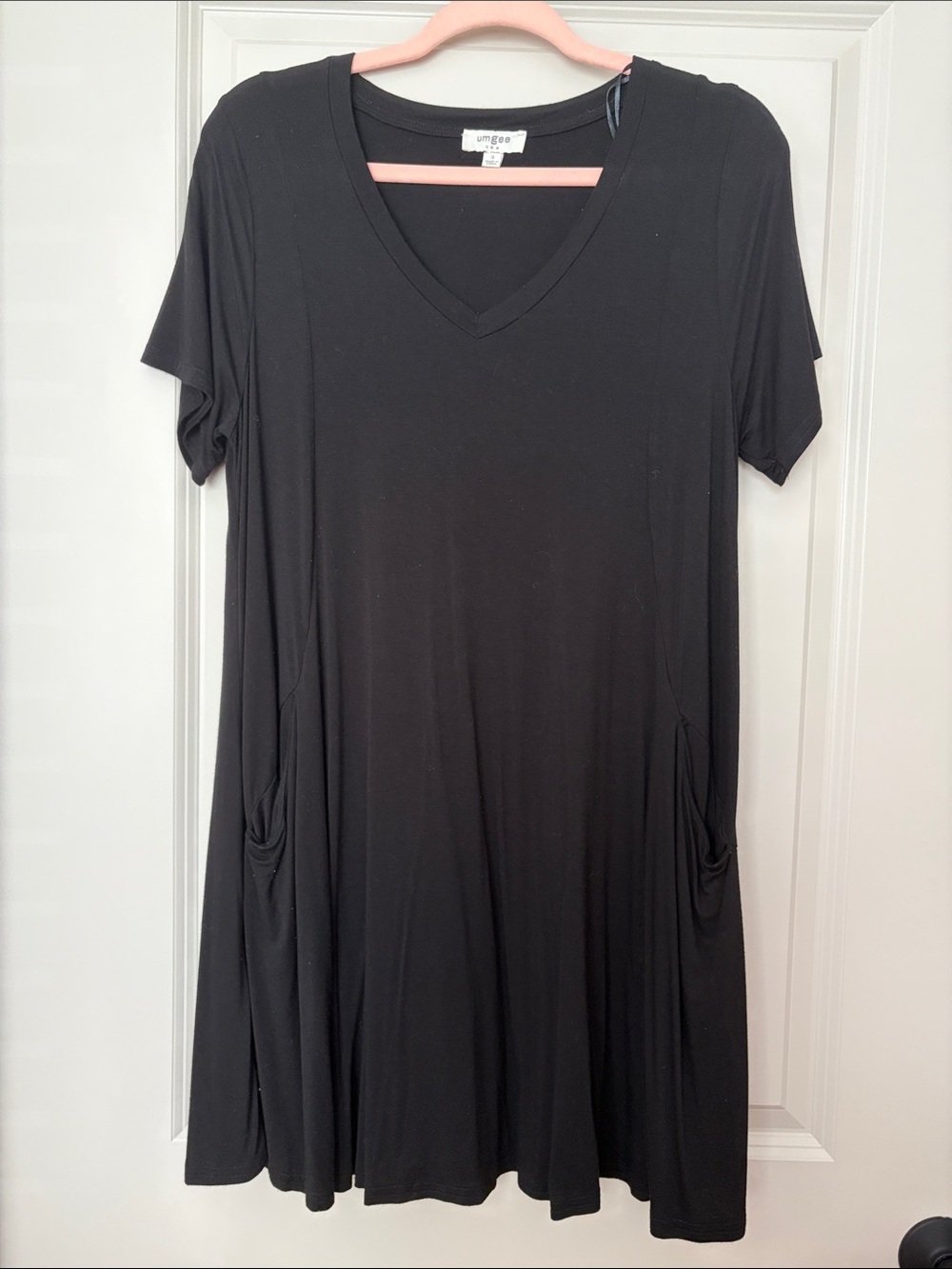 Umgee Black V-Neck Swing Tunic Dress with Side Pockets